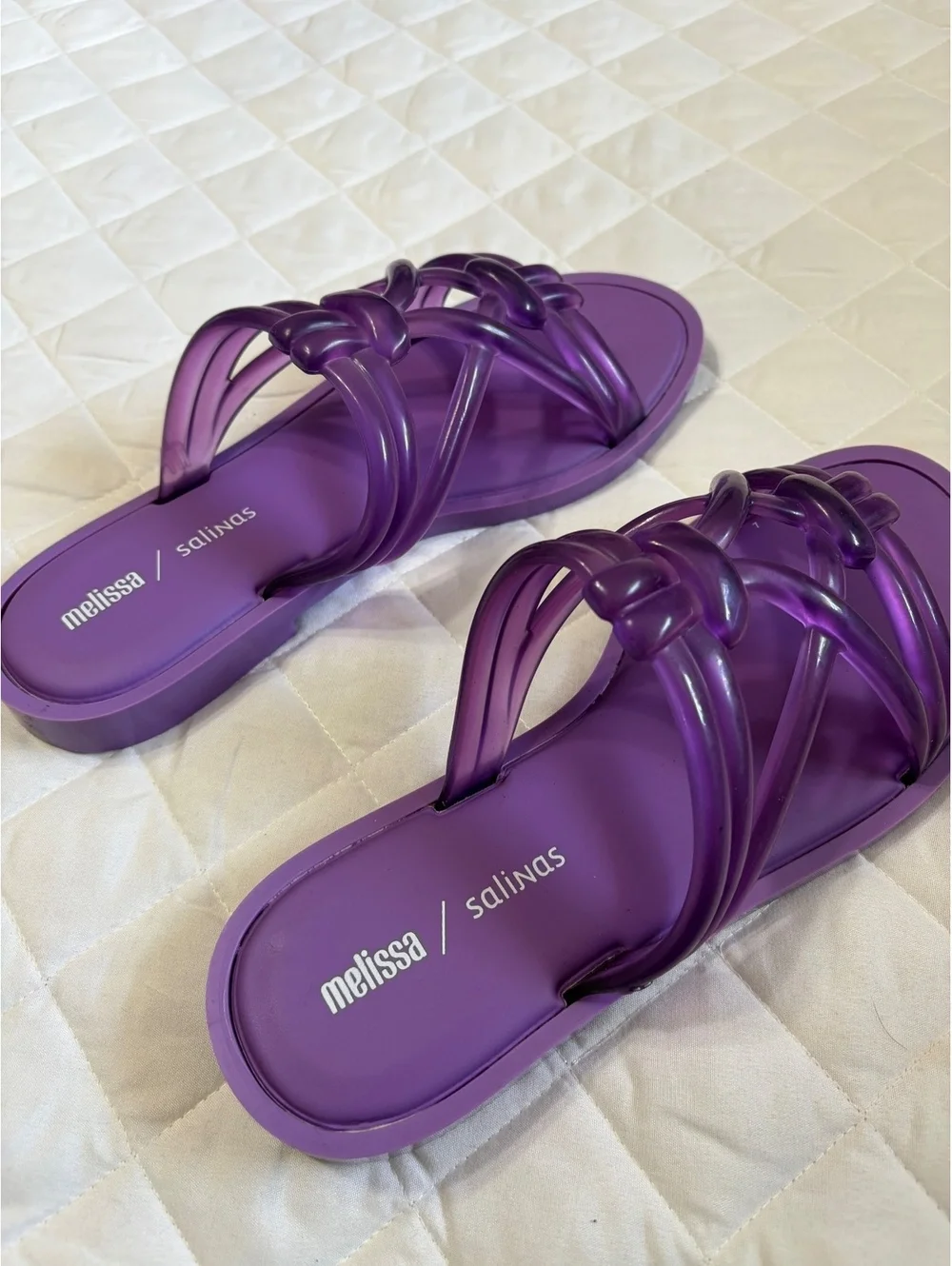 Melissa + Salinas Jelly Wave Slides in purple size 8